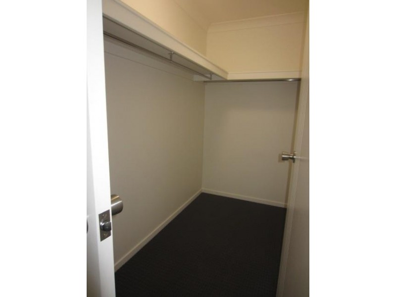 1/20A Hollanders Crescent, Kelso QLD 4815