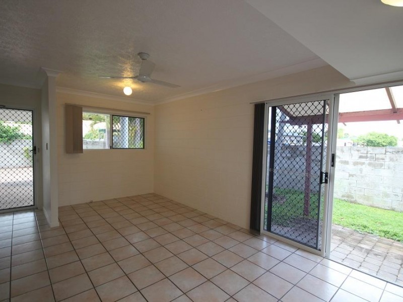 6/17 Lowth Street, Rosslea QLD 4812