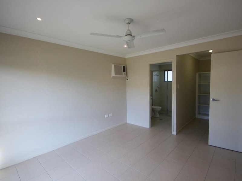 54 Ellsworth Drive, Mount Louisa QLD 4814