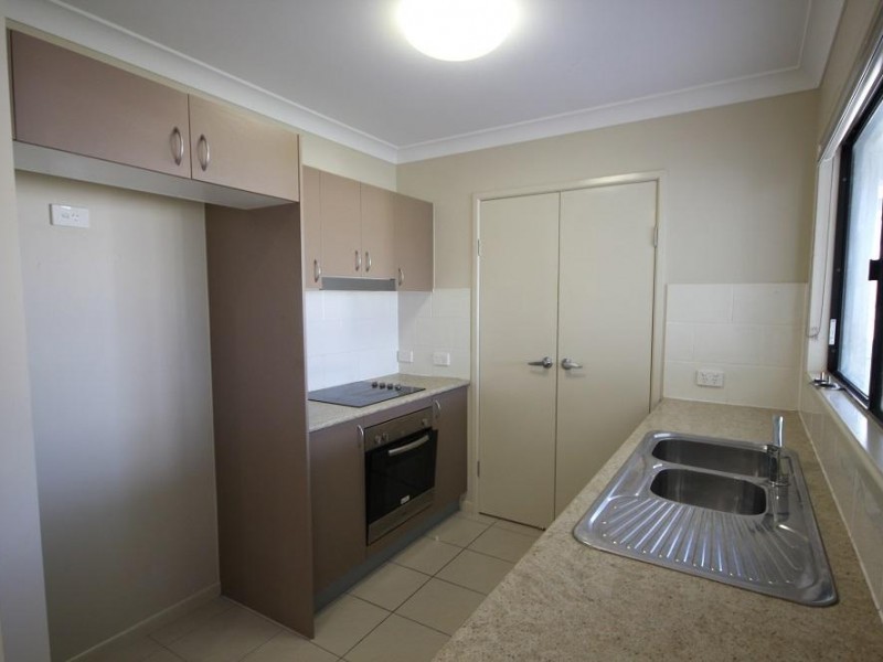 54 Ellsworth Drive, Mount Louisa QLD 4814