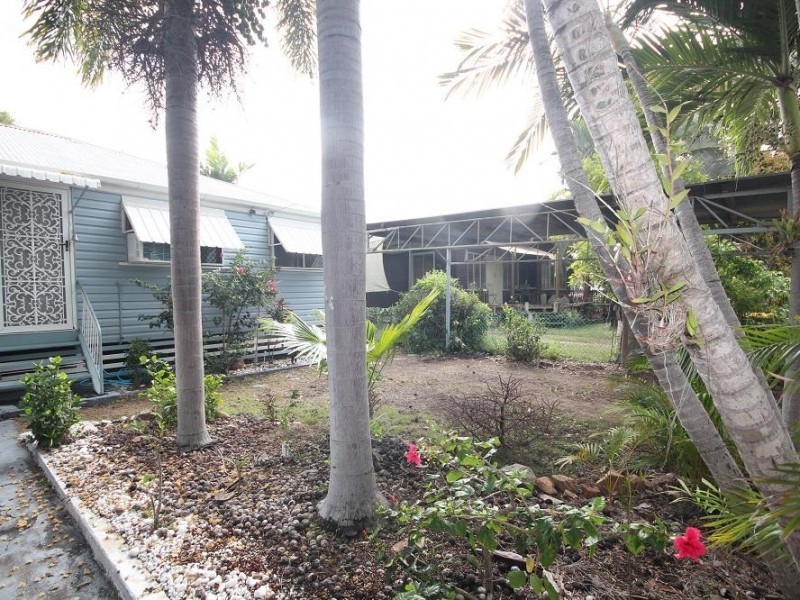 2/26 Keenan Street, Oonoonba QLD 4811