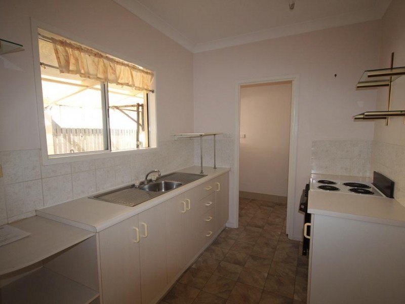 1/40 Corcoran Street, Currajong QLD 4812