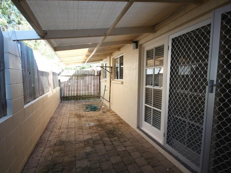 1/40 Corcoran Street, Currajong QLD 4812