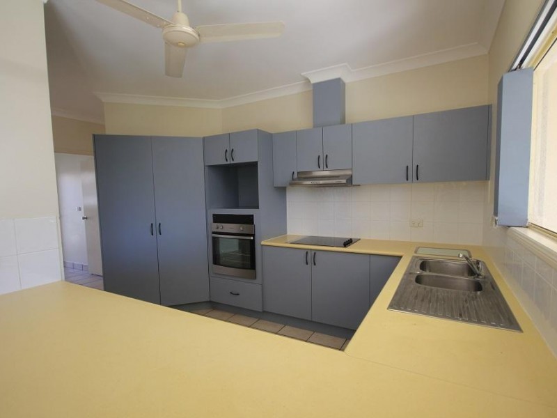 8 Atherton Circuit, Kirwan QLD 4817