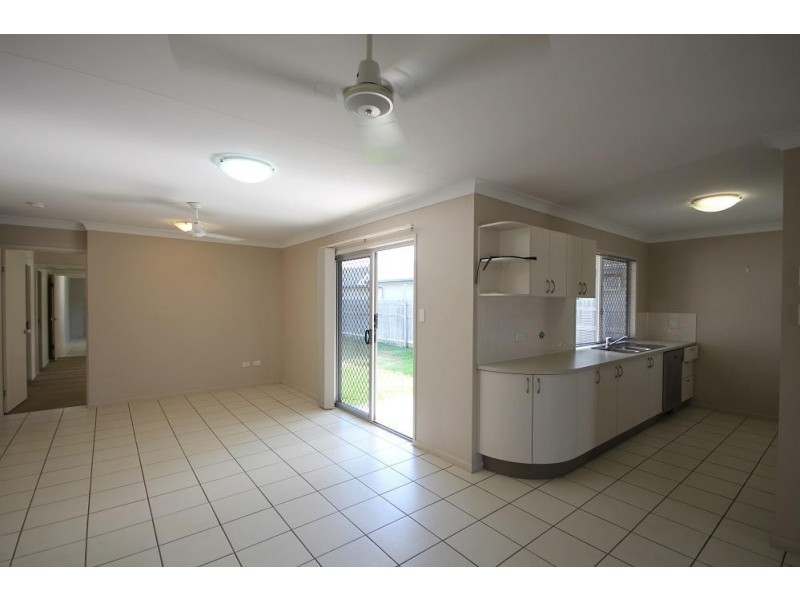 10 Chaimberlane Place, Kirwan QLD 4817