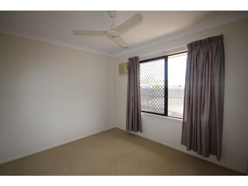 6 Crista Court, Kelso QLD 4815