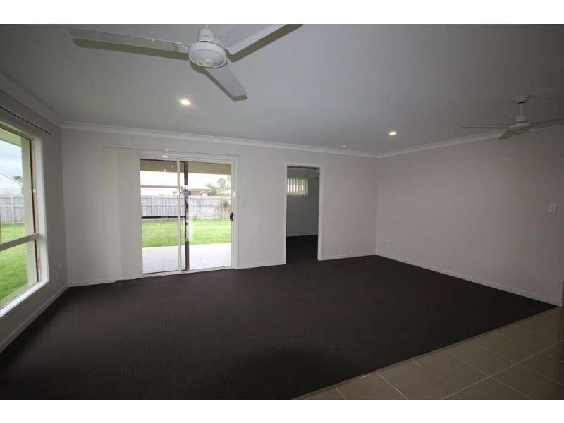 8 Rennot Court, Kelso QLD 4815