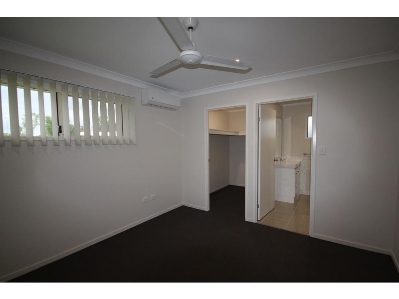 8 Rennot Court, Kelso QLD 4815