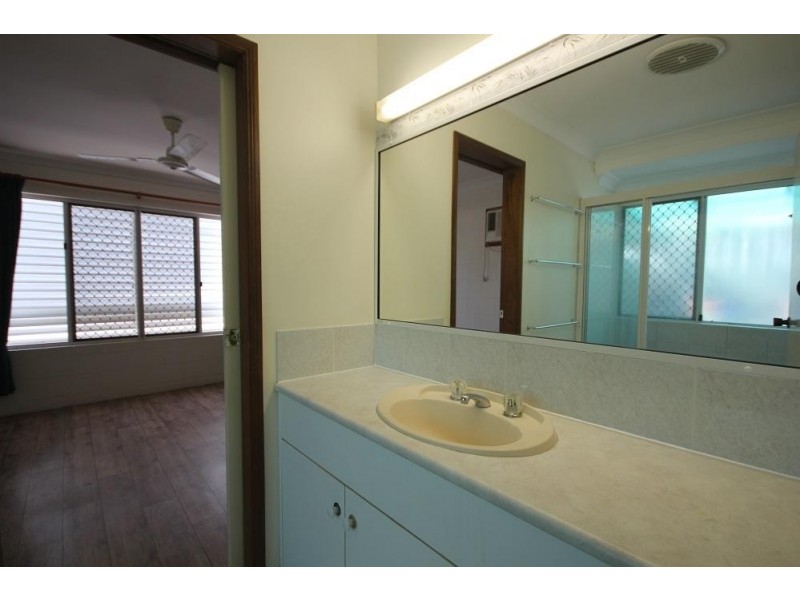 8 Bonny Court, Rasmussen QLD 4815