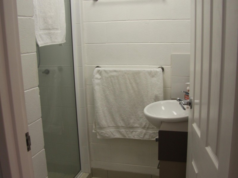 2/9 brownhill Street, Mundingburra QLD 4812