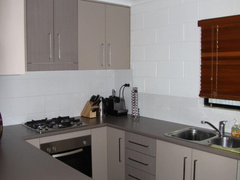 2/9 brownhill Street, Mundingburra QLD 4812