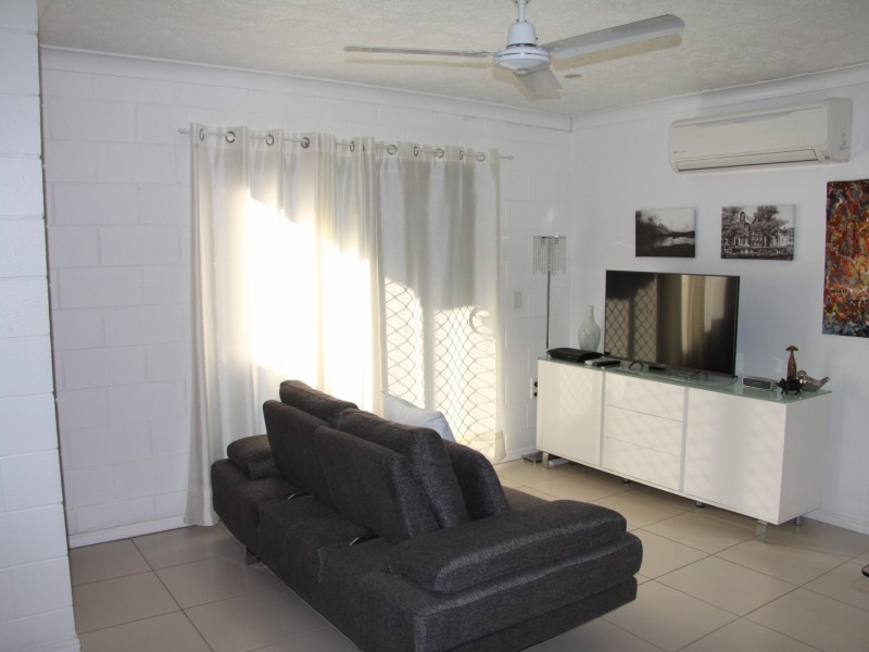 2/9 brownhill Street, Mundingburra QLD 4812