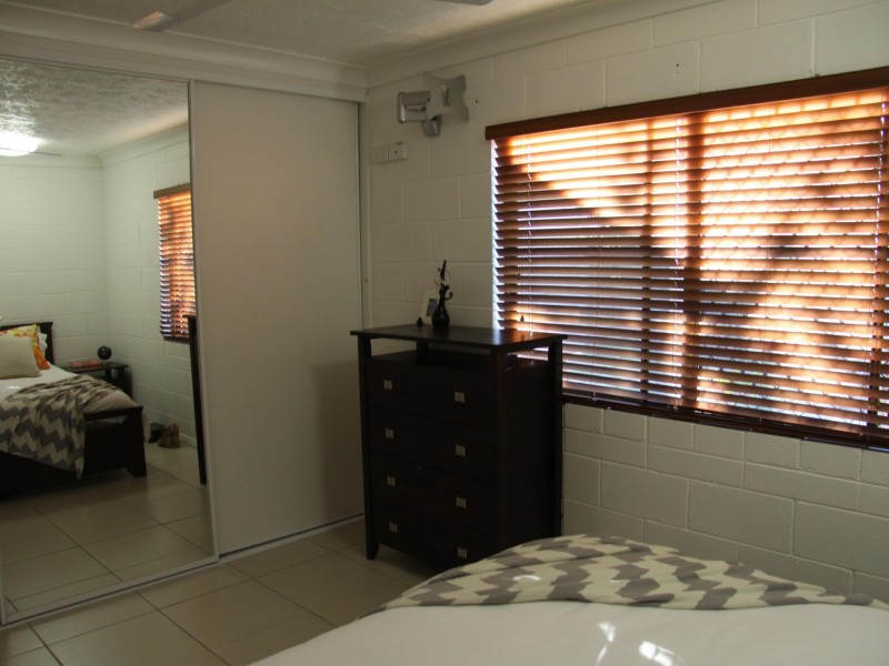 2/9 brownhill Street, Mundingburra QLD 4812