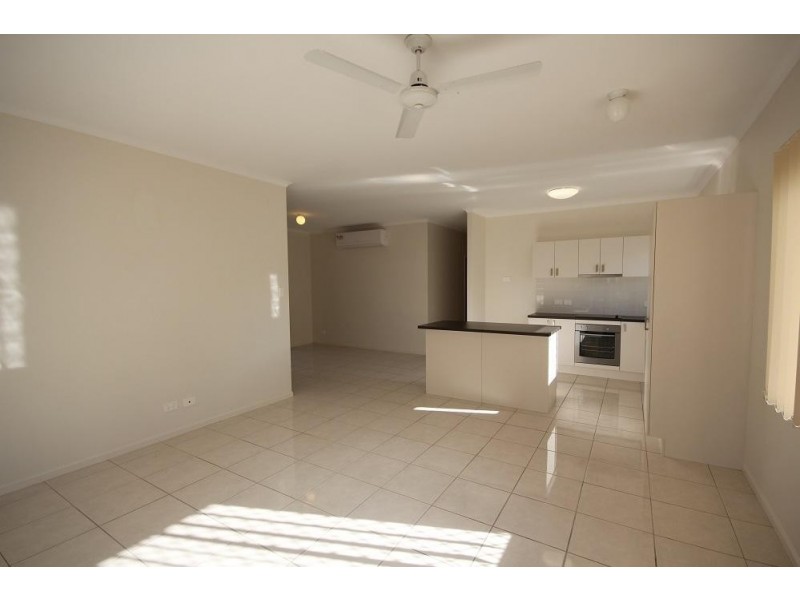 64 Peter Street, Kelso QLD 4815