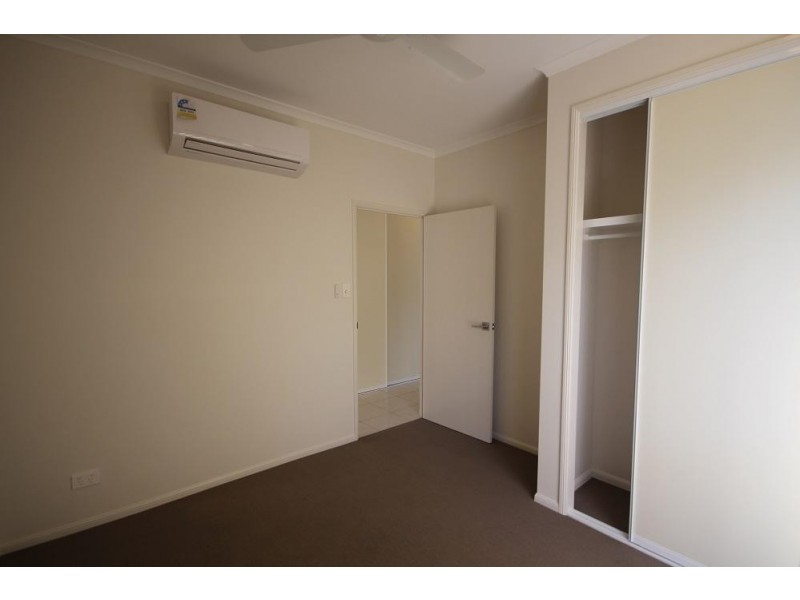 64 Peter Street, Kelso QLD 4815