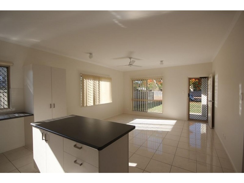 64 Peter Street, Kelso QLD 4815