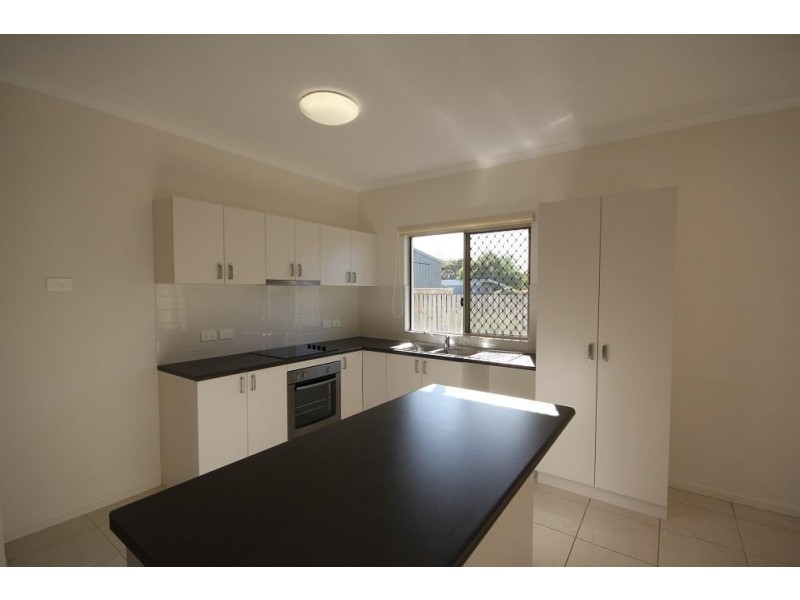 64 Peter Street, Kelso QLD 4815