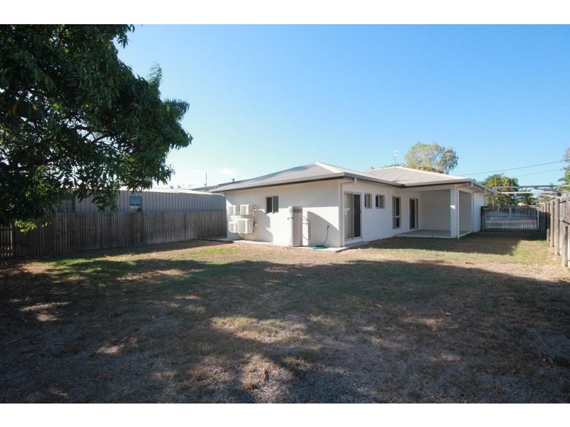 64 Peter Street, Kelso QLD 4815