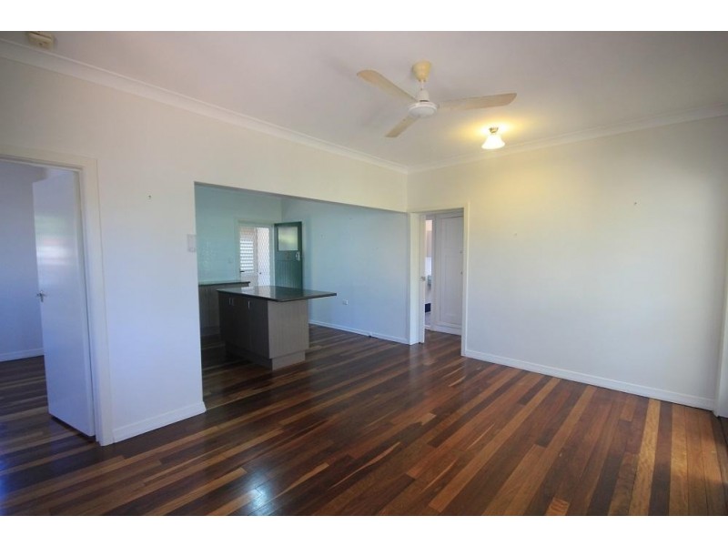 2/93 Bundock Street, Belgian Gardens QLD 4810