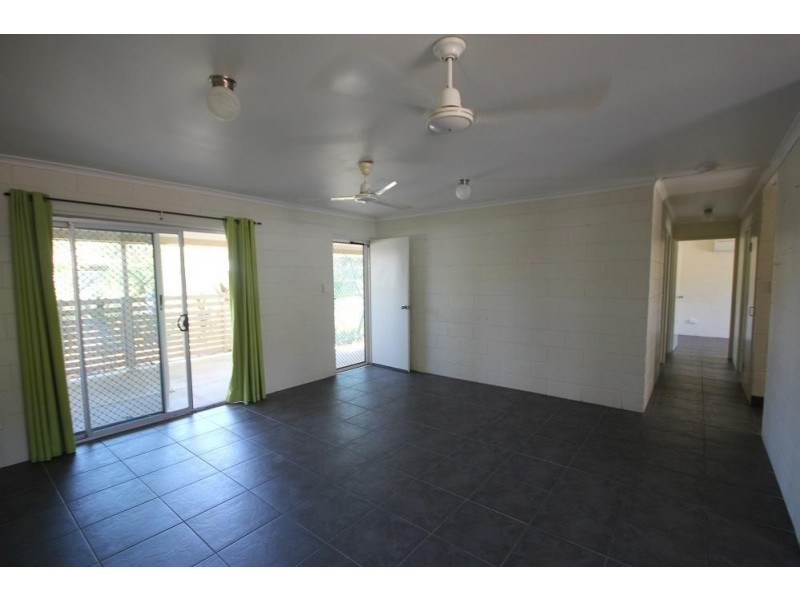 7 Melissa Court, Rasmussen QLD 4815