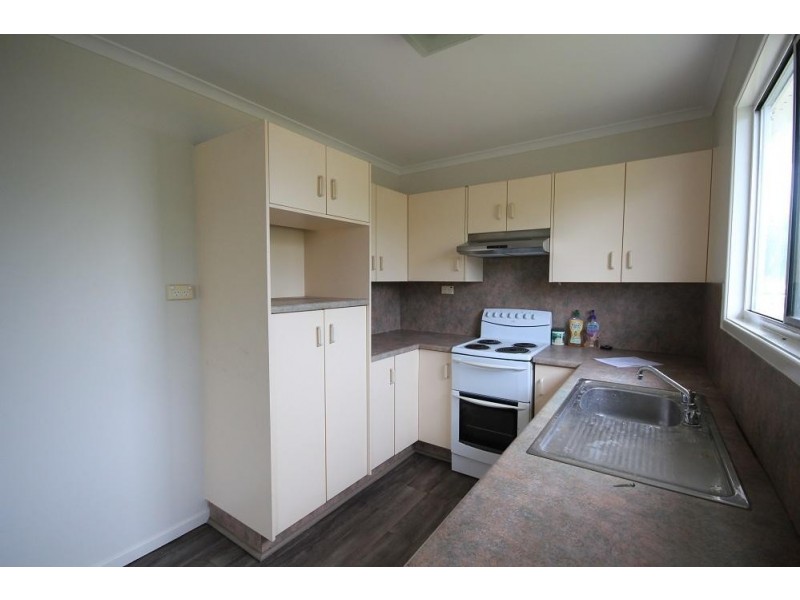 17 Champagne Crescent, Kelso QLD 4815