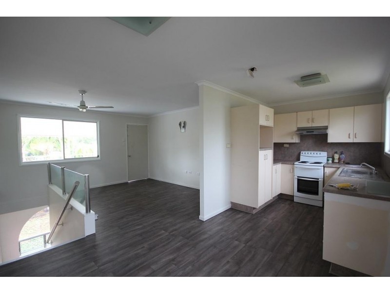 17 Champagne Crescent, Kelso QLD 4815