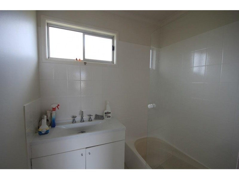 17 Champagne Crescent, Kelso QLD 4815