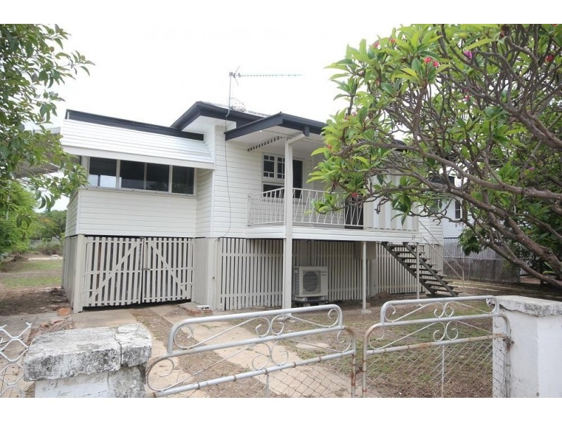 27 Ryan Street, North Ward QLD 4810