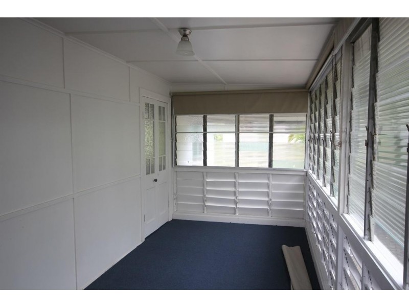 27 Ryan Street, North Ward QLD 4810