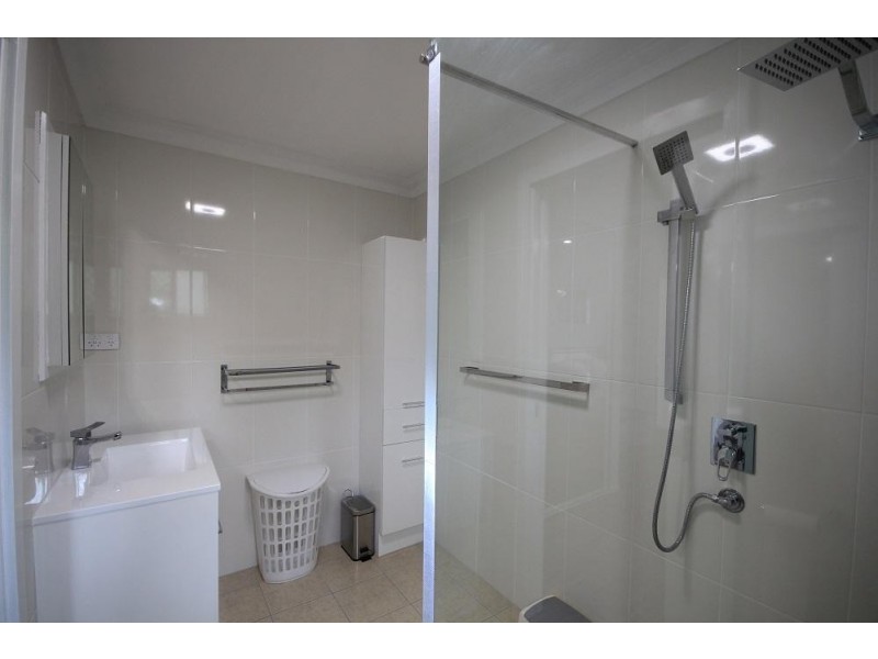 1 Neville Court, Kelso QLD 4815