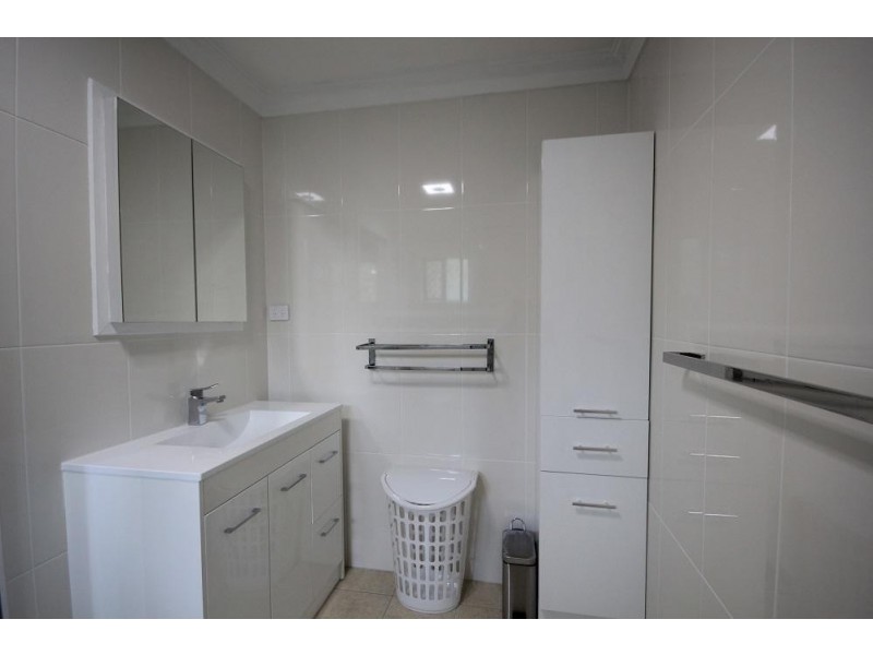 1 Neville Court, Kelso QLD 4815