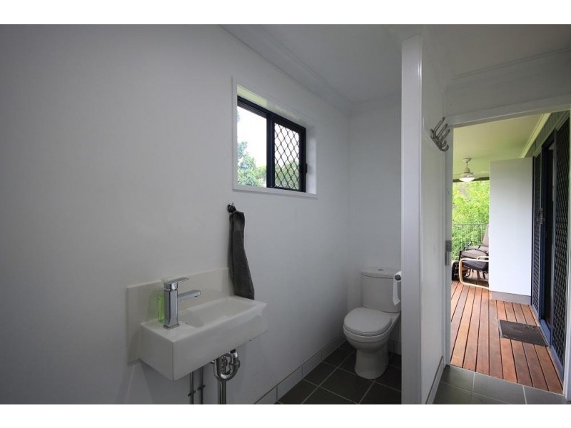 1 Neville Court, Kelso QLD 4815