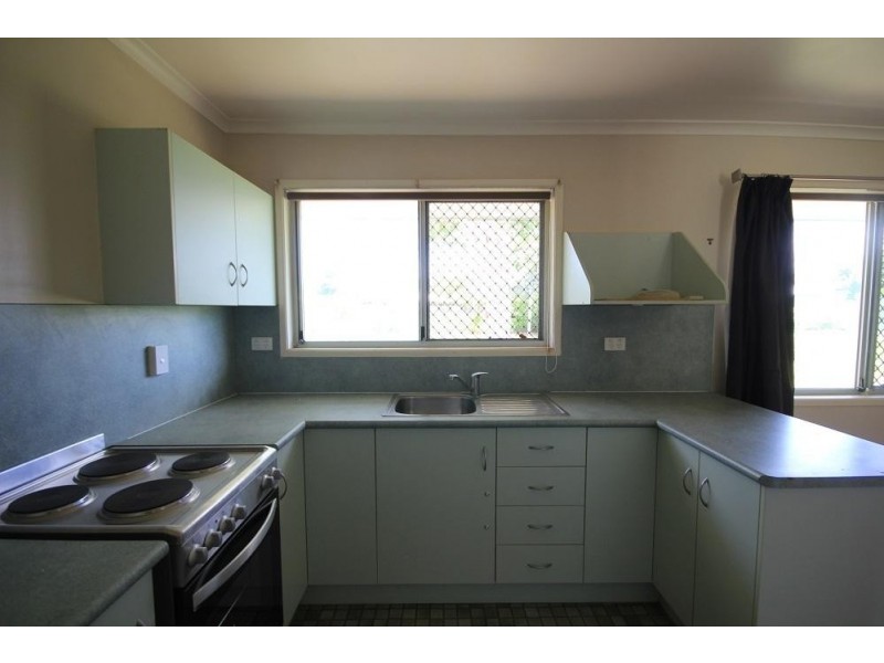 7 Lynette Court, Kelso QLD 4815