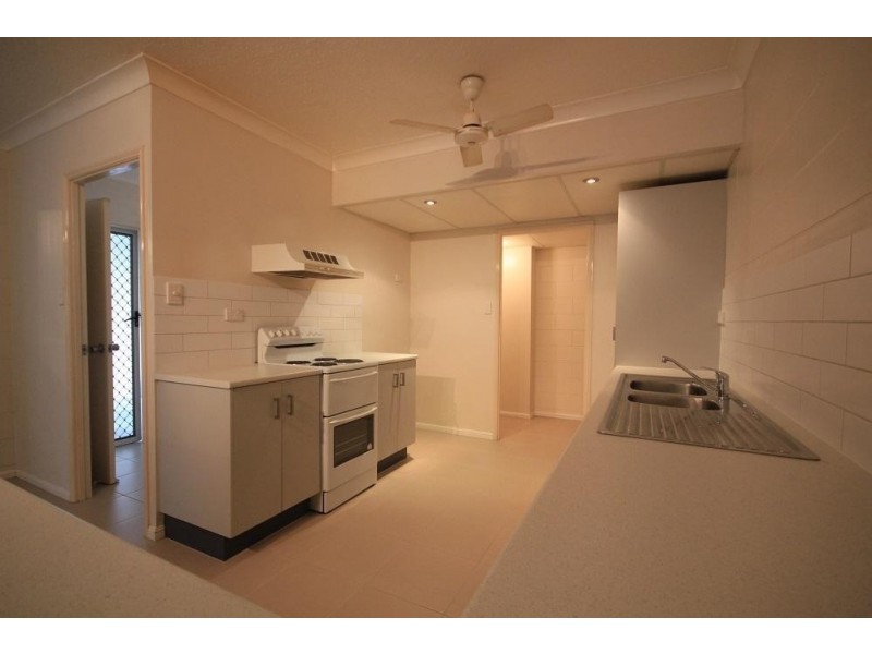 7/12 Old Common Road, Belgian Gardens QLD 4810