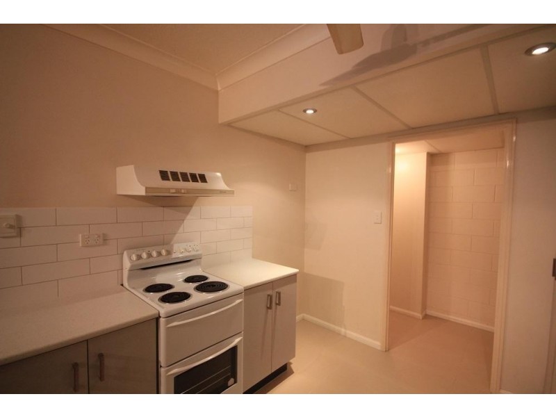 7/12 Old Common Road, Belgian Gardens QLD 4810