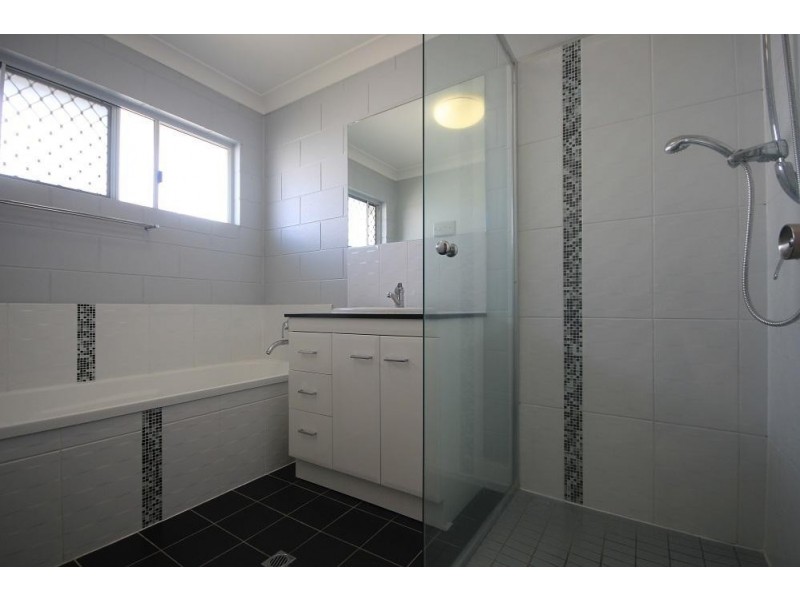 7/12 Old Common Road, Belgian Gardens QLD 4810