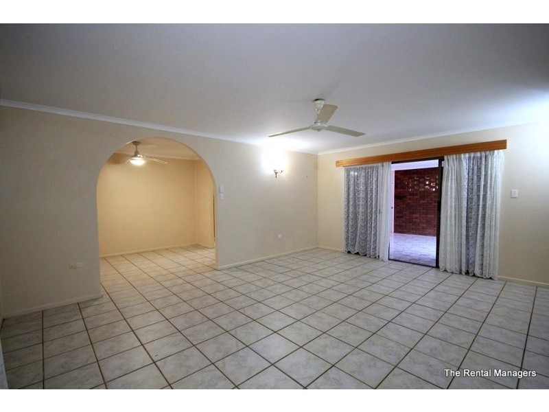 8 Brookhurst Avenue, Kirwan QLD 4817