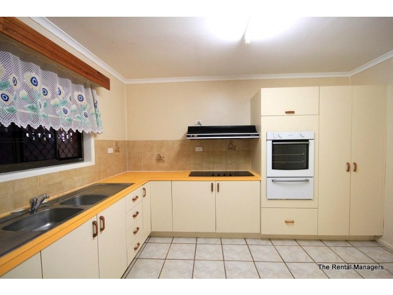 8 Brookhurst Avenue, Kirwan QLD 4817