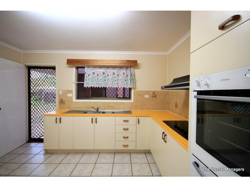 8 Brookhurst Avenue, Kirwan QLD 4817