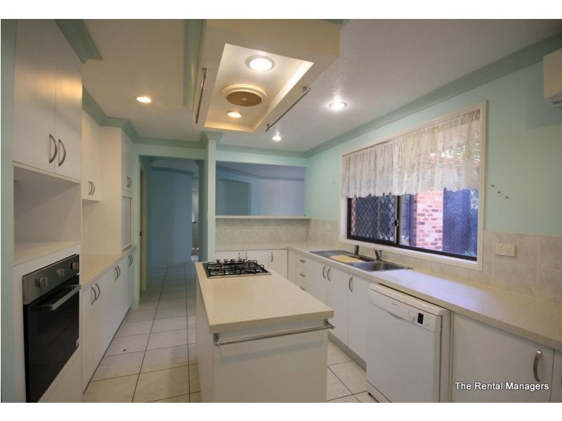 152 Svensson Road, Mount Low QLD 4818