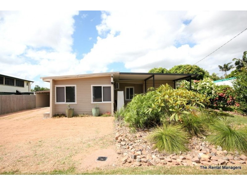 19 Leslie Street, Oonoonba QLD 4811