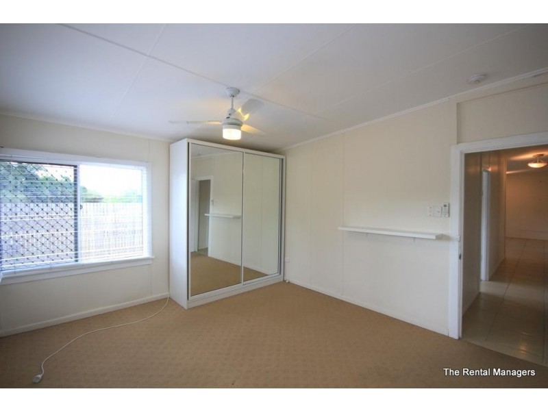 19 Leslie Street, Oonoonba QLD 4811