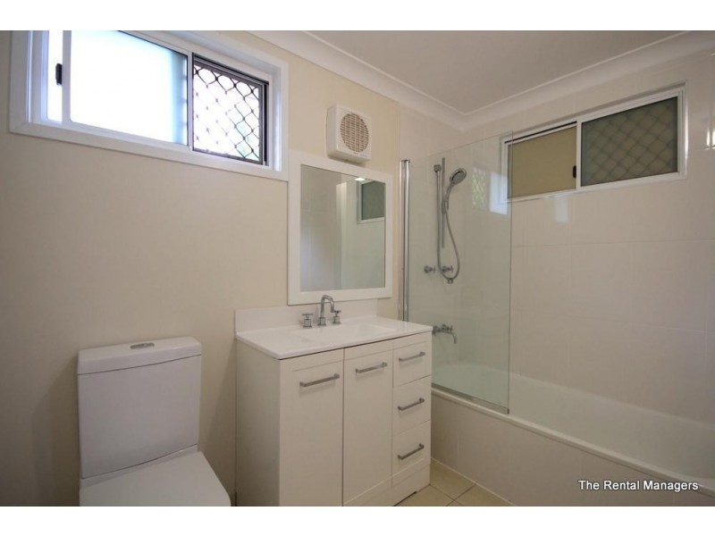 19 Leslie Street, Oonoonba QLD 4811