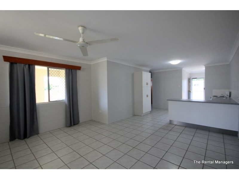 2/29 Jannila Avenue, Cranbrook QLD 4814
