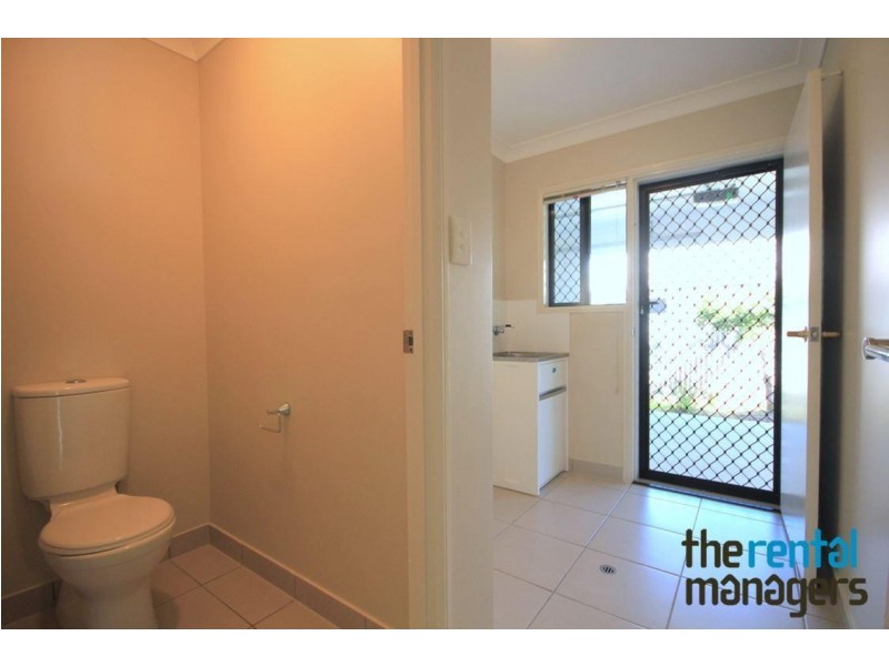 1 Derwent Circuit, Kelso QLD 4815