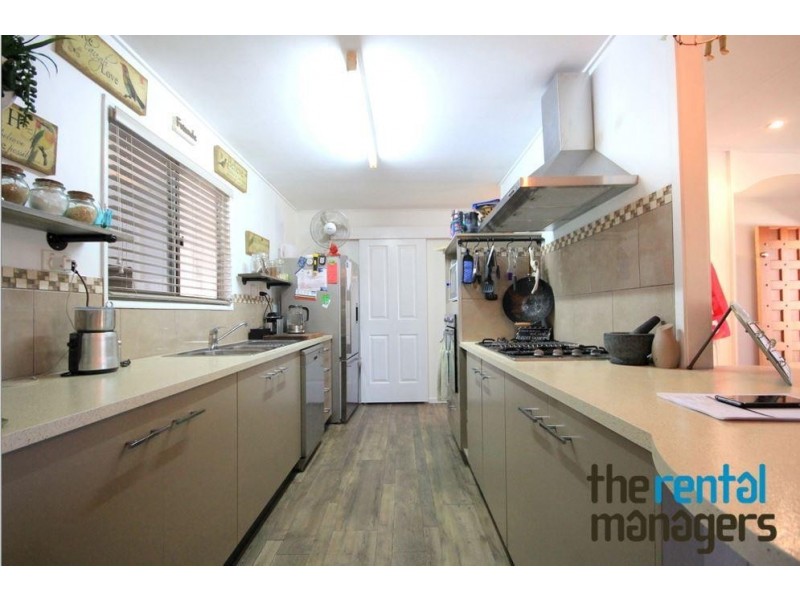 3 Welsh Court, Kelso QLD 4815