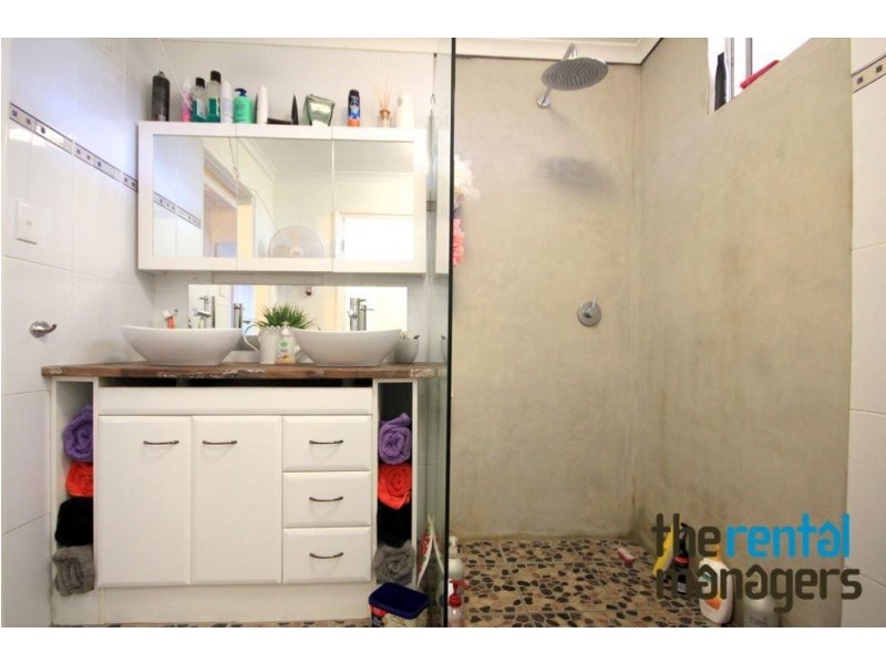 3 Welsh Court, Kelso QLD 4815