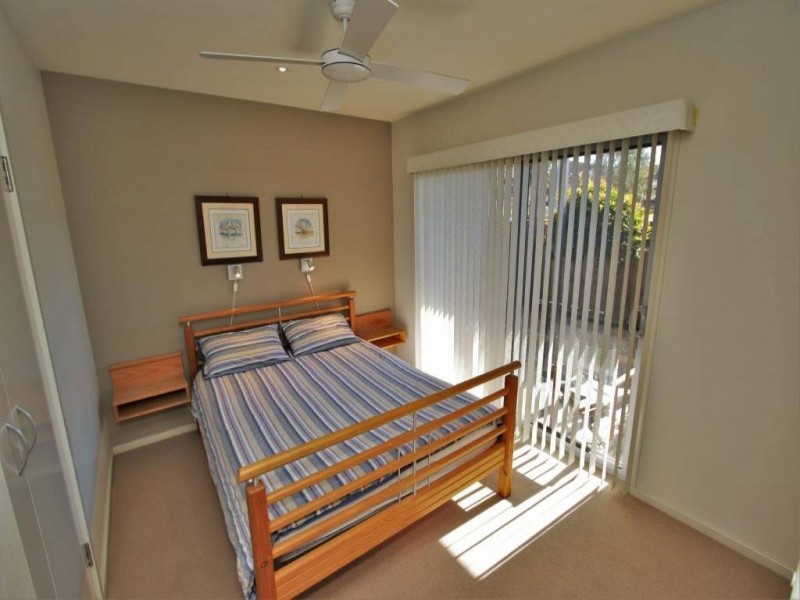 1/12 Russell Street, Hawks Nest NSW 2324