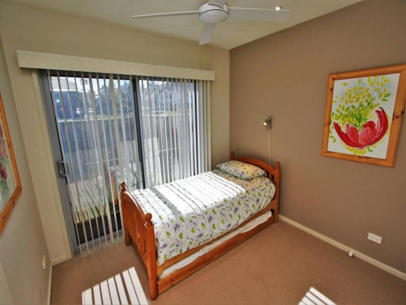 1/12 Russell Street, Hawks Nest NSW 2324