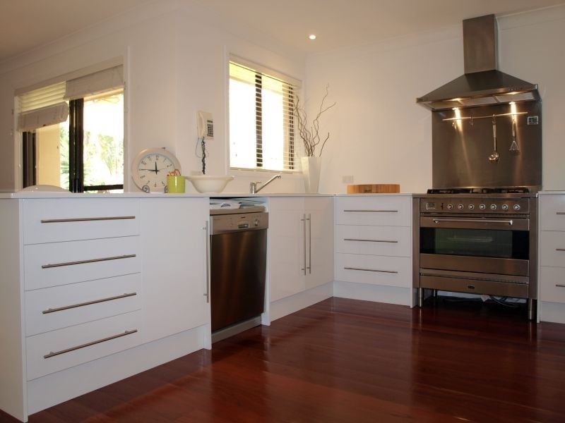 35 Albatross Avenue, Hawks Nest NSW 2324
